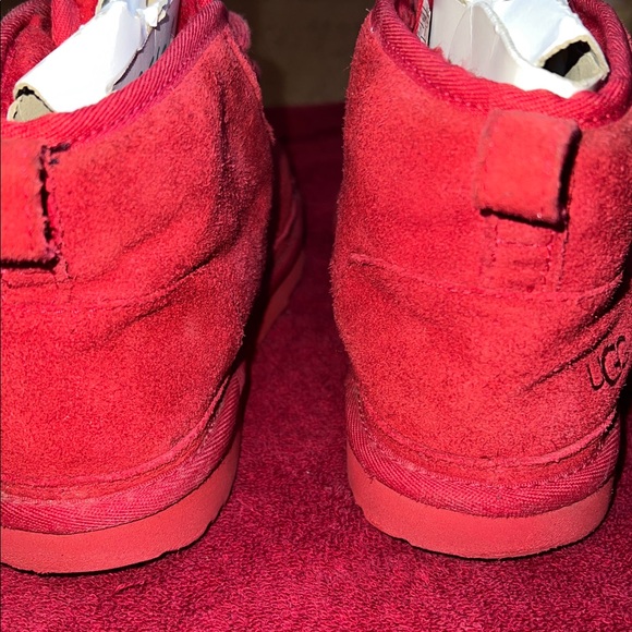 UGG Neumel Red Suede Boots UNISEX - Picture 3 of 5